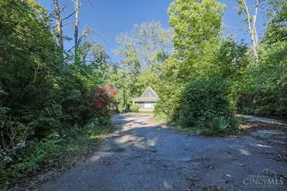 5445 Sherfield Drive, Trotwood, OH 45426 - Photo 50