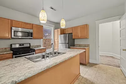 2021 Burnet Avenue, Cincinnati, OH 45219 - Photo 10