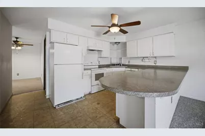 1931 Circle Kelly Jo Street, Middletown, OH 45044 - Photo 14