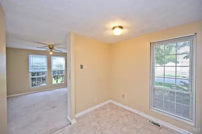 8081 Hetz Drive, Sycamore Township, OH 45242 - Photo 18