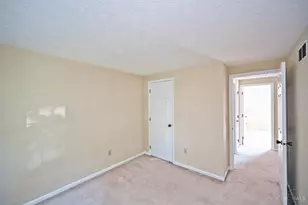 8081 Hetz Dr, Sycamore Township, OH 45242 - Photo 28