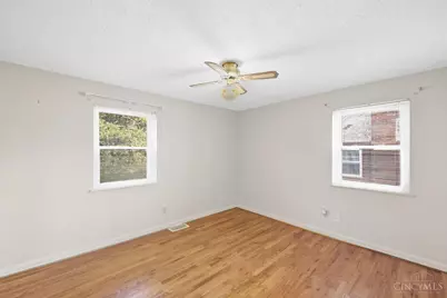 8532 Darnell Avenue, Sycamore Township, OH 45236 - Photo 12