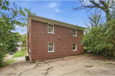 3065 Bracken Woods Lane, Cincinnati, OH 45211 - Photo 40