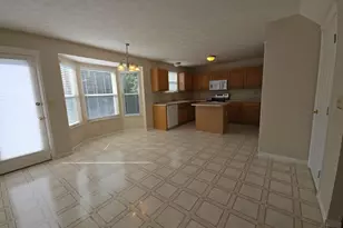 7699 Livingston Dr, Deerfield Township, OH 45040 - Photo 14