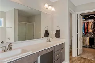 8533 Sweetbay Cir, Colerain Township, OH 45247 - Photo 20