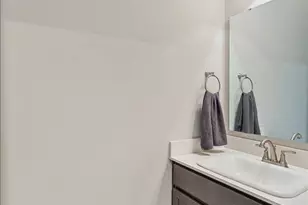 8533 Sweetbay Cir, Colerain Township, OH 45247 - Photo 20