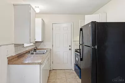 6814 Warder Drive, Springfield Township, OH 45224 - Photo 4
