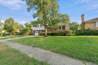 708 Danvers Drive, Forest Park, OH 45240 - Photo 6