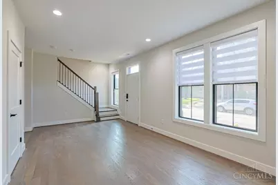 2916 Robertson Avenue, Cincinnati, OH 45209 - Photo 4