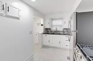 2034 Sundale Ave, Cincinnati, OH 45239 - Photo 8