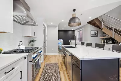 208 Wade Street, Cincinnati, OH 45202 - Photo 10