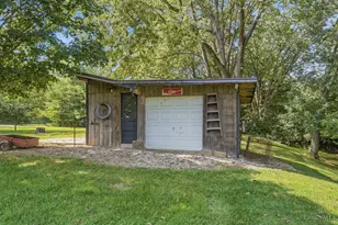 2106 Hamilton Rd, Turtle Creek Township, OH 45036 - Photo 50