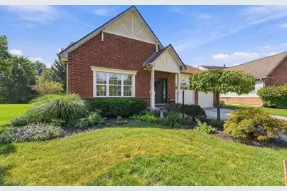 6955 Hunters Close, Maineville, OH 45039 - Photo 2