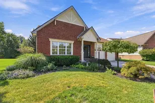 6955 Hunters Close, Hamilton Township, OH 45039 - Photo 2