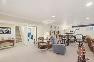 6955 Hunters Close, Hamilton Township, OH 45039 - Photo 60
