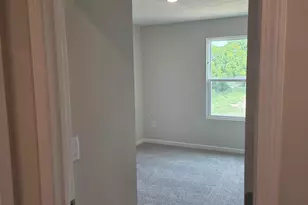 10343 Mae Ct, Colerain Township, OH 45251 - Photo 6