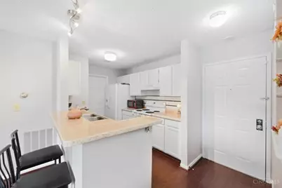 7343 Ridgepoint Drive #103, Anderson Township, OH 45230 - Photo 10
