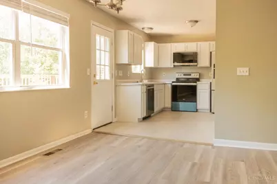 939 Venetian Terrace, Cincinnati, OH 45224 - Photo 6