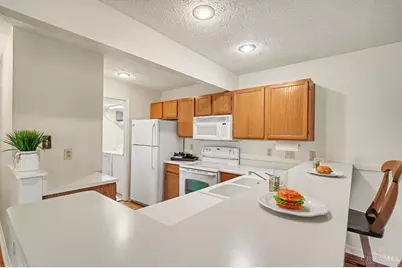 12150 Regency Run Court #6, Springfield Township, OH 45240 - Photo 4