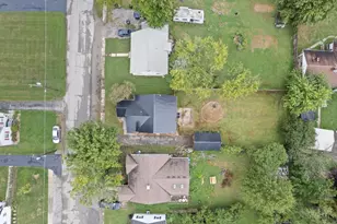 204 Grandin Dr, Pleasant Township, OH 45121 - Photo 10
