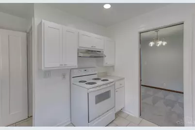 6435 Graceland Avenue, Golf Manor, OH 45237 - Photo 10