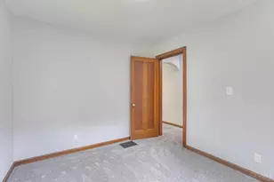 6435 Graceland Ave, Golf Manor, OH 45237 - Photo 12