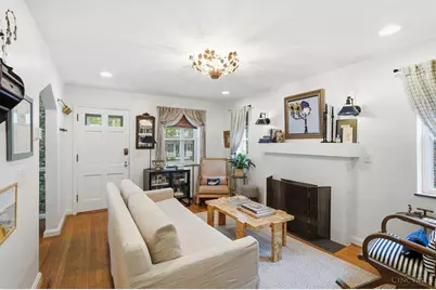 6974 Cambridge Avenue, Mariemont, OH 45227 - Photo 8