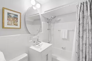 6989 Cambridge Ave, Mariemont, OH 45227 - Photo 18