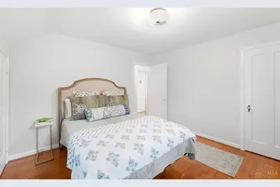 6989 Cambridge Avenue, Mariemont, OH 45227 - Photo 16