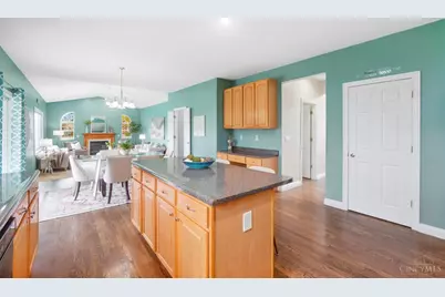 5715 Summerfield Court, Liberty Township, OH 45044 - Photo 12