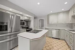 7044 Driftwood Ln, West Chester, OH 45241 - Photo 14