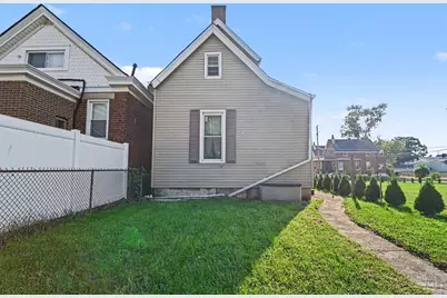 216 Linden Street, Elmwood Place, OH 45216 - Photo 4