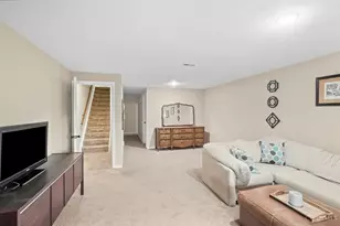 2211 Clough Ridge Dr, Anderson Township, OH 45230 - Photo 18