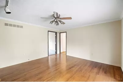 7637 Delview Drive, West Chester, OH 45069 - Photo 8