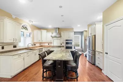 7649 Hunters Trail, West Chester, OH 45069 - Photo 4