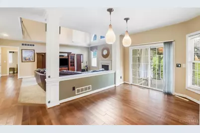 7649 Hunters Trail, West Chester, OH 45069 - Photo 12