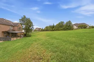 7649 Hunters Tr, West Chester, OH 45069 - Photo 16