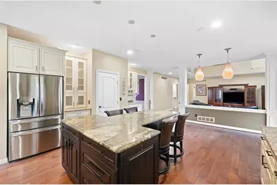 7649 Hunters Trail, West Chester, OH 45069 - Photo 10