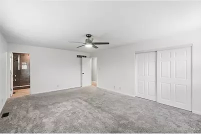 6821 Rackview Road, Green Township, OH 45248 - Photo 28