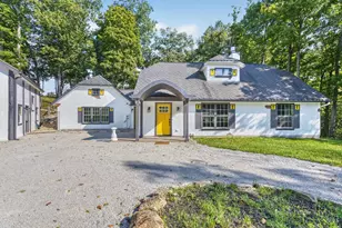 1843 Adams Rd, Hamilton Township, OH 45140 - Photo 2
