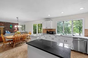 303 E Whipp Rd, Washington Twp, OH 45459 - Photo 12