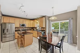 884 Ellery Dr, Union Township, OH 45245 - Photo 8