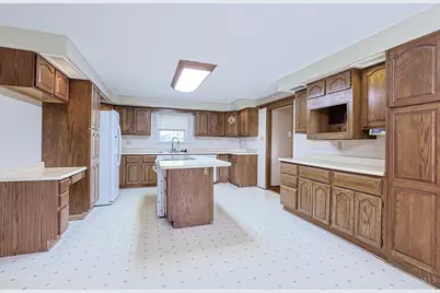 6051 Jerry Lee Drive, Miami Township, OH 45150 - Photo 12