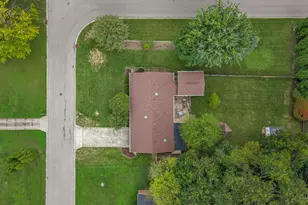 3243 Windmill Dr, Beavercreek, OH 45432 - Photo 8