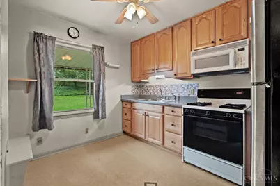 8536 Donegal Drive, Sycamore Township, OH 45236 - Photo 6