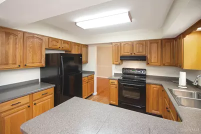 8044 Honeysuckle Lane, West Chester, OH 45069 - Photo 10
