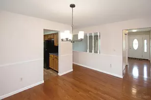 8044 Honeysuckle Ln, West Chester, OH 45069 - Photo 16