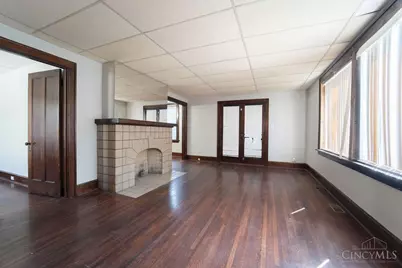 224 Ehrman Avenue, Cincinnati, OH 45220 - Photo 2