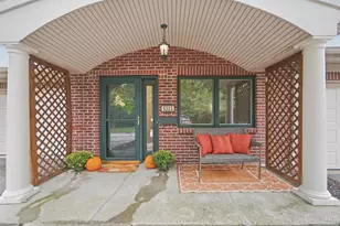 5323 N Bend Crossing, Green Township, OH 45247 - Photo 4