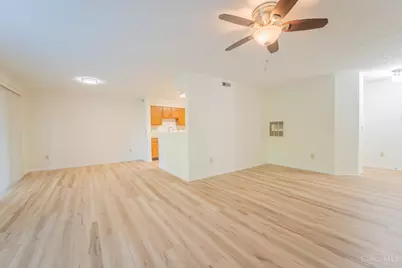 4320 Crystal Court #202, Deerfield Township, OH 45040 - Photo 6